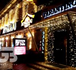 Новогоднее оформление фасада ресторана Тарантино  » Кликните для увеличения ->
